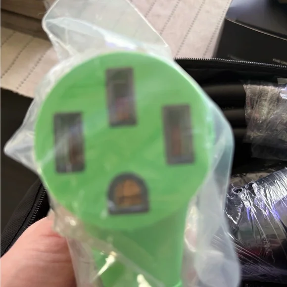 Tera EV Charger Lvl 2 J1772: 32A 240V ETL Certified Dual Use Portable & Wall - Picture 13 of 15